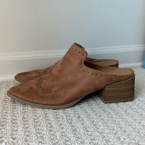 Universal Threads Crista Pointed Toe Studded Mules Size 9.5